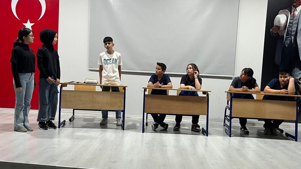 ALKIŞLAR MİNİK YILDIZLARA